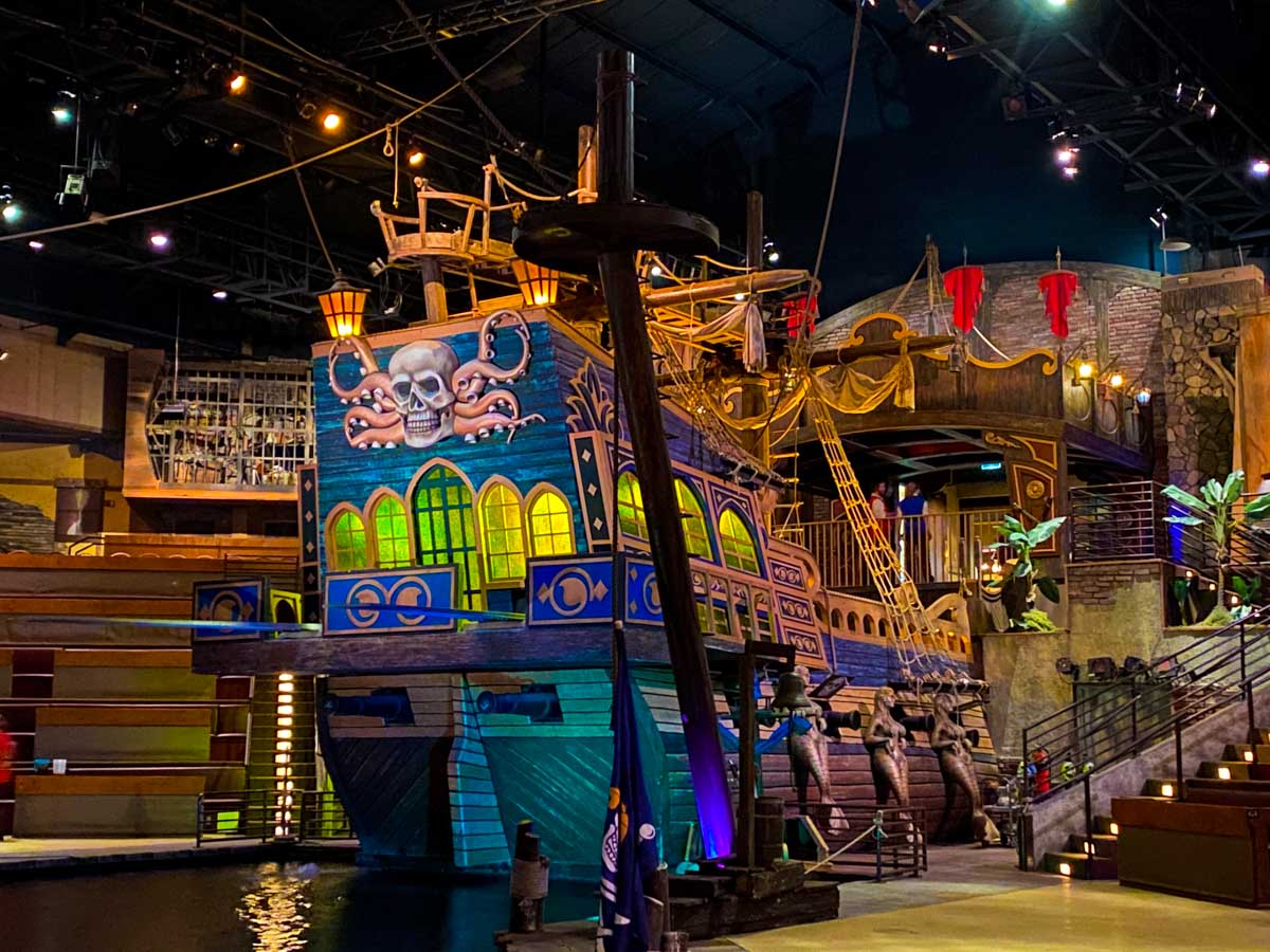 Pirates Voyage Dinner & Show